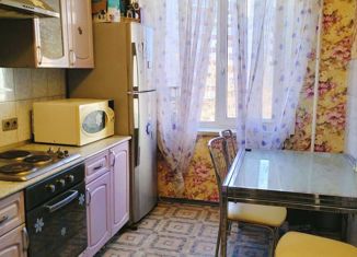 Продажа 4-ком. квартиры, 82.8 м2, Тольятти, Калмыцкая улица, 42, Центральный район