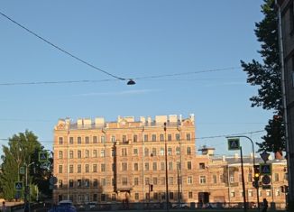 Продажа 4-комнатной квартиры, 104 м2, Санкт-Петербург, набережная Обводного канала, 66, метро Обводный канал