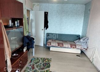 Продам двухкомнатную квартиру, 45 м2, Екатеринбург, улица Чайковского, 86к1, метро Чкаловская