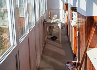 Продается 2-ком. квартира, 50.8 м2, посёлок городского типа Новоозёрное, улица Героев-Десантников, 6