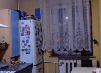 Продается 4-ком. квартира, 76 м2, Минеральные Воды, улица Анджиевского, 140
