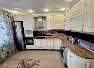 Продажа 2-ком. квартиры, 76.4 м2, Забайкальский край, улица Бабушкина, 4