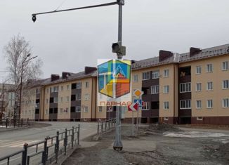 Продается 2-ком. квартира, 60.7 м2, поселок Рудничный, улица Горняков, 8