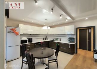 Продается 3-комнатная квартира, 124 м2, Владимир, улица Токарева, 1Г, Октябрьский район