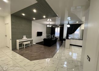 Продается трехкомнатная квартира, 83 м2, Екатеринбург, улица Вильгельма де Геннина, 47