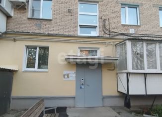 Продажа двухкомнатной квартиры, 45.7 м2, Челябинская область, улица Строителей, 19