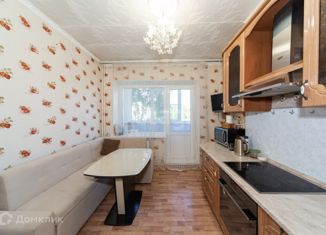 Продается трехкомнатная квартира, 72 м2, Нижневартовск, улица Мира, 23