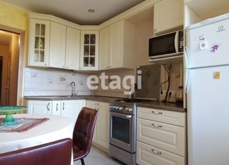 Продается 1-комнатная квартира, 38.5 м2, Санкт-Петербург, проспект Славы, 34, метро Проспект Славы