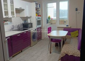 Продаю 2-комнатную квартиру, 57 м2, Московский, улица Никитина, 4