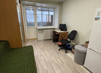 Продам комнату, 12.9 м2, Киров, улица Свердлова, 27, Нововятский район