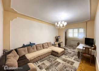 Продаю трехкомнатную квартиру, 76.8 м2, Нальчик, улица Щаденко, 29, район Стрелка