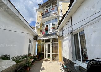 Продажа четырехкомнатной квартиры, 137 м2, Ялта, улица Игнатенко, 8