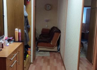 Продаю 3-комнатную квартиру, 64 м2, Оренбург, улица Сергея Лазо, 4, жилой район Степной