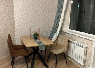 Сдам в аренду 2-комнатную квартиру, 62 м2, Новосибирск, улица Лескова, 25, улица Лескова