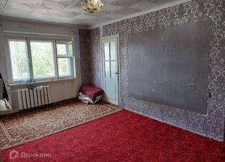 Трехкомнатная квартира на продажу, 49.8 м2, Крымск, улица Маршала Гречко, 126