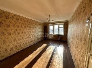 Продам 1-ком. квартиру, 29 м2, Боровичи, Гончарная улица, 36