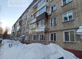 Двухкомнатная квартира на продажу, 48.5 м2, Кировская область, улица Азина, 3