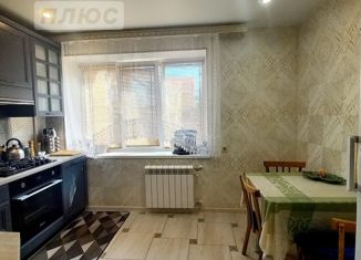 Продаю двухкомнатную квартиру, 51 м2, Ленинградская область, Советская улица, 2А