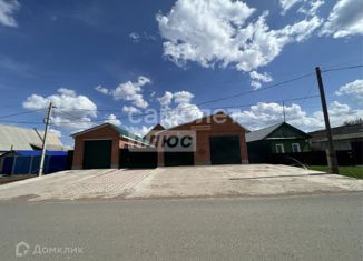 Продается дом, 260 м2, посёлок Новосергиевка, улица 8 Марта