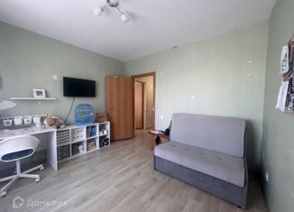 3-комнатная квартира на продажу, 77 м2, Саратов, улица имени В.И. Гришаева, 6, жилой район Солнечный-2