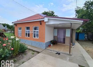 Продам дом, 60 м2, станица Нововеличковская, Краснодарская улица