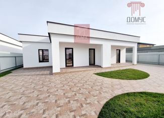 Продается таунхаус, 110 м2, село Уютное, Центральная улица, 12