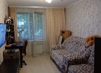 Продажа 2-комнатной квартиры, 40 м2, Владикавказ, улица Генерала Дзусова, 3к2, 13-й микрорайон