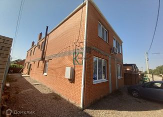 Двухкомнатная квартира на продажу, 51.3 м2, станица Новотитаровская, улица Толстого, 18