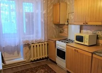 Продам 2-комнатную квартиру, 52 м2, посёлок городского типа Медведево, улица Горького, 2