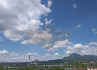 Продаю земельный участок, 10 сот., хутор Новая Пролетарка, Пятигорская улица, 32А