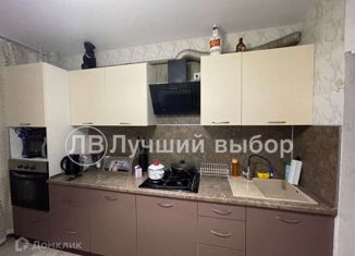 Трехкомнатная квартира на продажу, 64.6 м2, Волгоград, улица Землячки, 62, район Семь Ветров