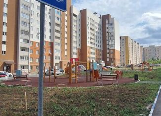 Продаю однокомнатную квартиру, 32.6 м2, Саратов, улица имени С.П. Лисина, 5