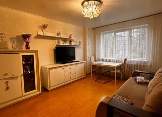 Продается трехкомнатная квартира, 65 м2, Волгоградская область, бульвар 30-летия Победы, 88