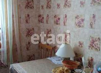 Продается 4-ком. квартира, 69 м2, Устюжна, переулок Терешковой, 51