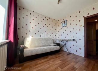 Продаю трехкомнатную квартиру, 66 м2, Артём, Каширская улица, 10