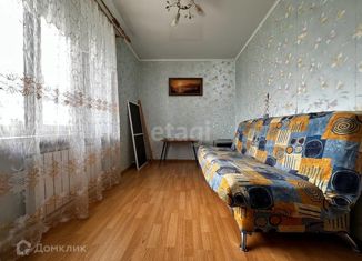 Продажа трехкомнатной квартиры, 51.6 м2, поселок Оредеж, улица Карла Маркса, 12