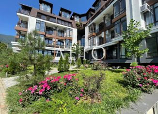 Продаю 2-ком. квартиру, 44 м2, посёлок городского типа Красная Поляна, улица Турчинского, 10, ЖК Зимняя Сказка