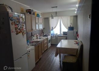 Продается 3-комнатная квартира, 62 м2, Якутск, микрорайон Птицефабрика, 9