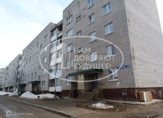 Продам 3-комнатную квартиру, 59.9 м2, Добрянка, улица Гайдара, 16