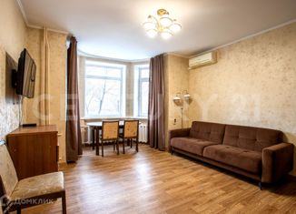 3-комнатная квартира на продажу, 63 м2, Владивосток, улица Баляева, 27, Первореченский район
