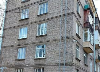 Продается 2-комнатная квартира, 44.5 м2, Санкт-Петербург, улица Зайцева, 33, метро Кировский завод