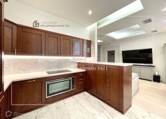 Продается 3-комнатная квартира, 113.3 м2, Санкт-Петербург, улица Комсомола, 14к2, улица Комсомола