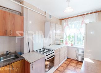 Продам 2-комнатную квартиру, 53.7 м2, Омск, улица Ватутина, 4