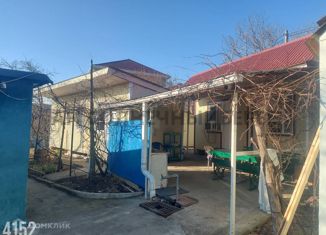 Продается дом, 50 м2, поселок городского типа Новомихайловский, улица Мира, 104А