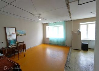 Трехкомнатная квартира на продажу, 60.2 м2, Екатеринбург, улица Белинского, 135