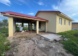 Продаю дом, 90 м2, село Карамалы, улица Гареева