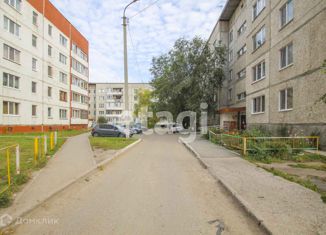 Продается 3-ком. квартира, 67.6 м2, Тюменская область, улица Домостроителей, 12А