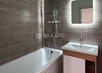 Продаю 2-комнатную квартиру, 37.5 м2, Благовещенск, ЖК Лазурный Берег, Заводская улица, 4/4