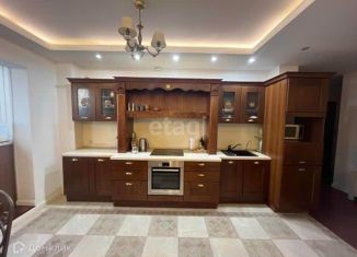 Продается 3-ком. квартира, 81 м2, Саха (Якутия), улица Пояркова, 22