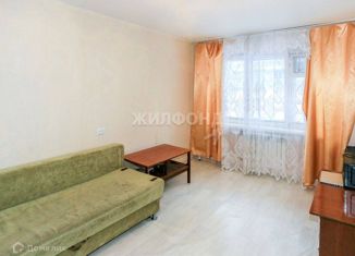 Продается 1-ком. квартира, 32 м2, Барнаул, Железнодорожный район, улица Гущина, 79
